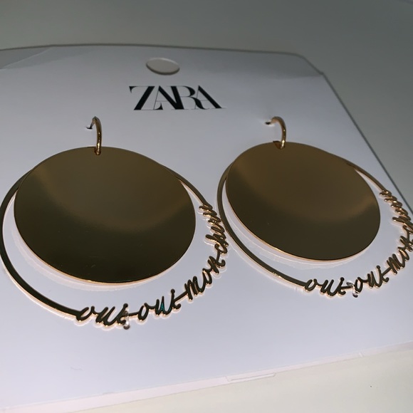 Zara Golden Round Flat‎ Metal Earrings - Picture 9 of 9